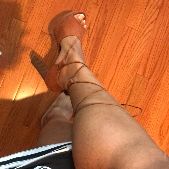 Just fab strappy size 8 tan high heels - Picture 3 of 5